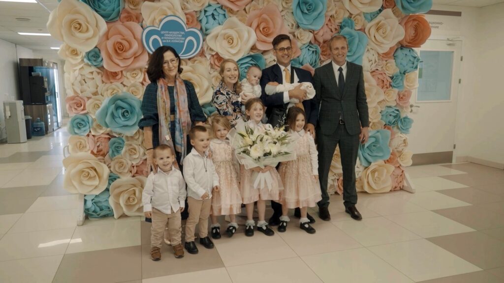 Документальный полнометражный фильм — «Как мы стали русскими (ну почти)»